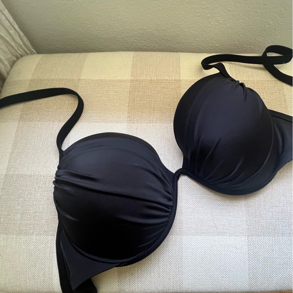Set (2) of Black Bikini Swim Tops - 34DDD - Picture 2 of 8